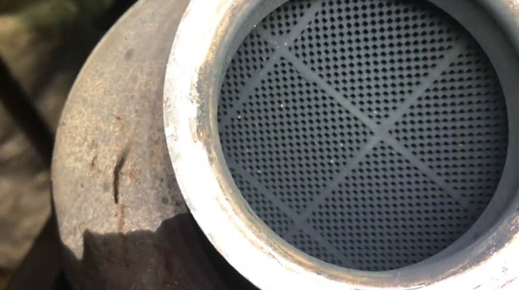 Symptoms of a Clogged Diesel Particulate Filter