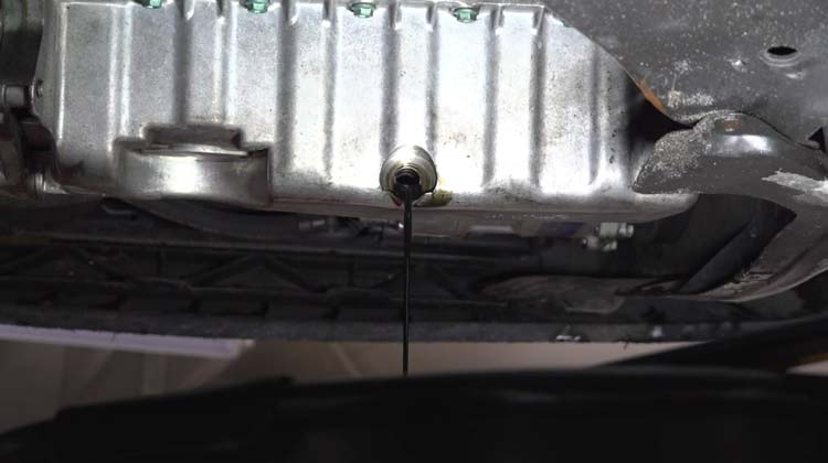 The Symptoms of a Faulty Oil Pan Plug